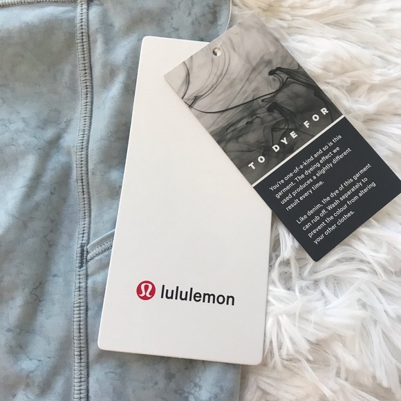 Lululemon Fast and Free HR Tight 25” in Washed Indigo/White tie dye - Picture 8 of 13